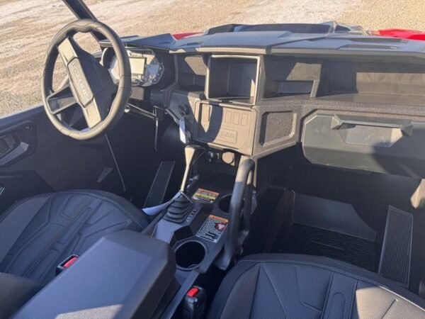 2025 Polaris® General 4 1000 Sport - Image 4