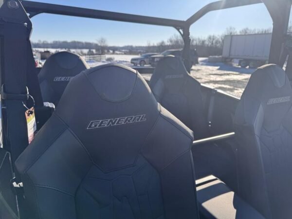 2025 Polaris® General 4 1000 Sport - Image 5